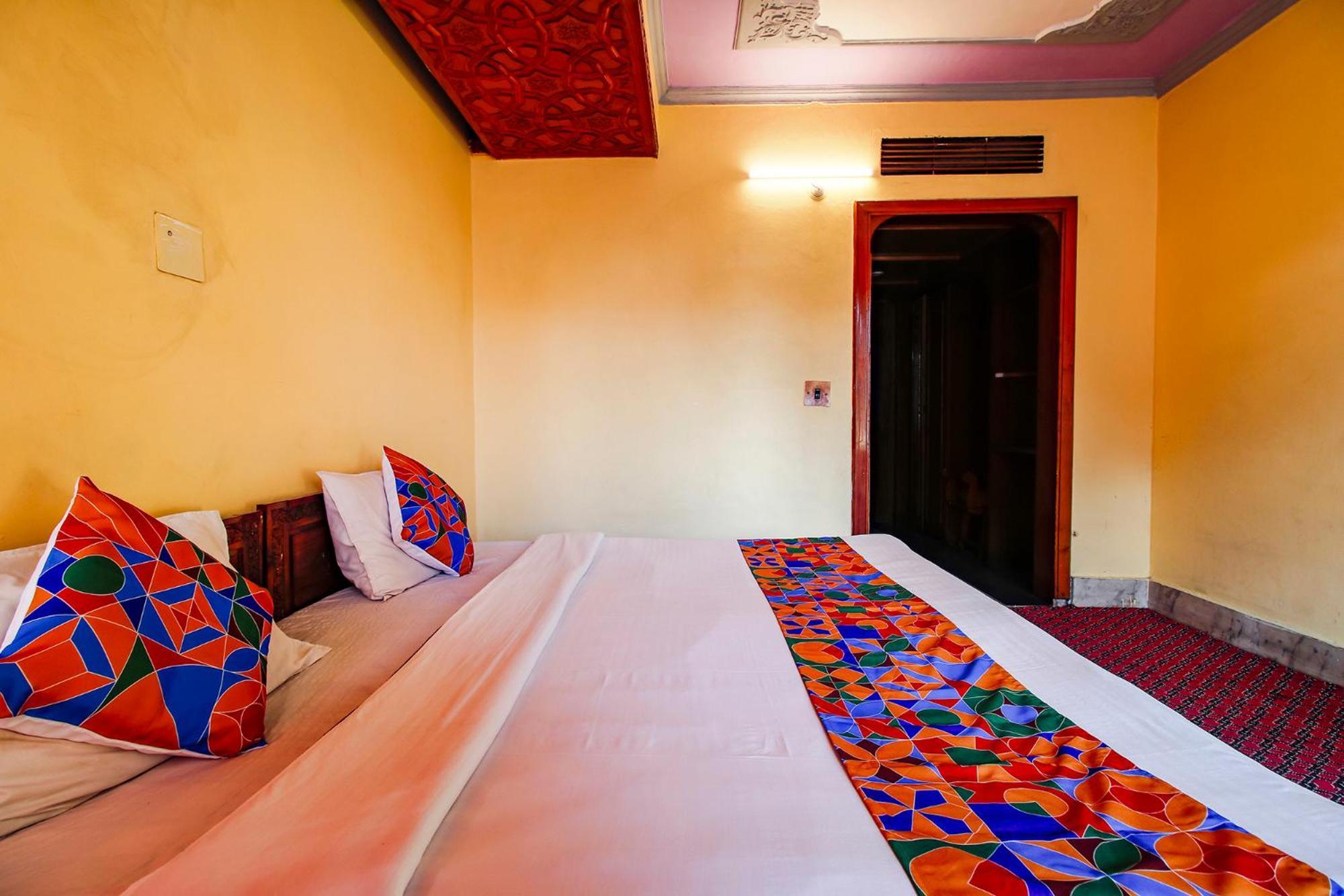 Fabhotel Kashmir Hilltown Durgjan Exterior photo