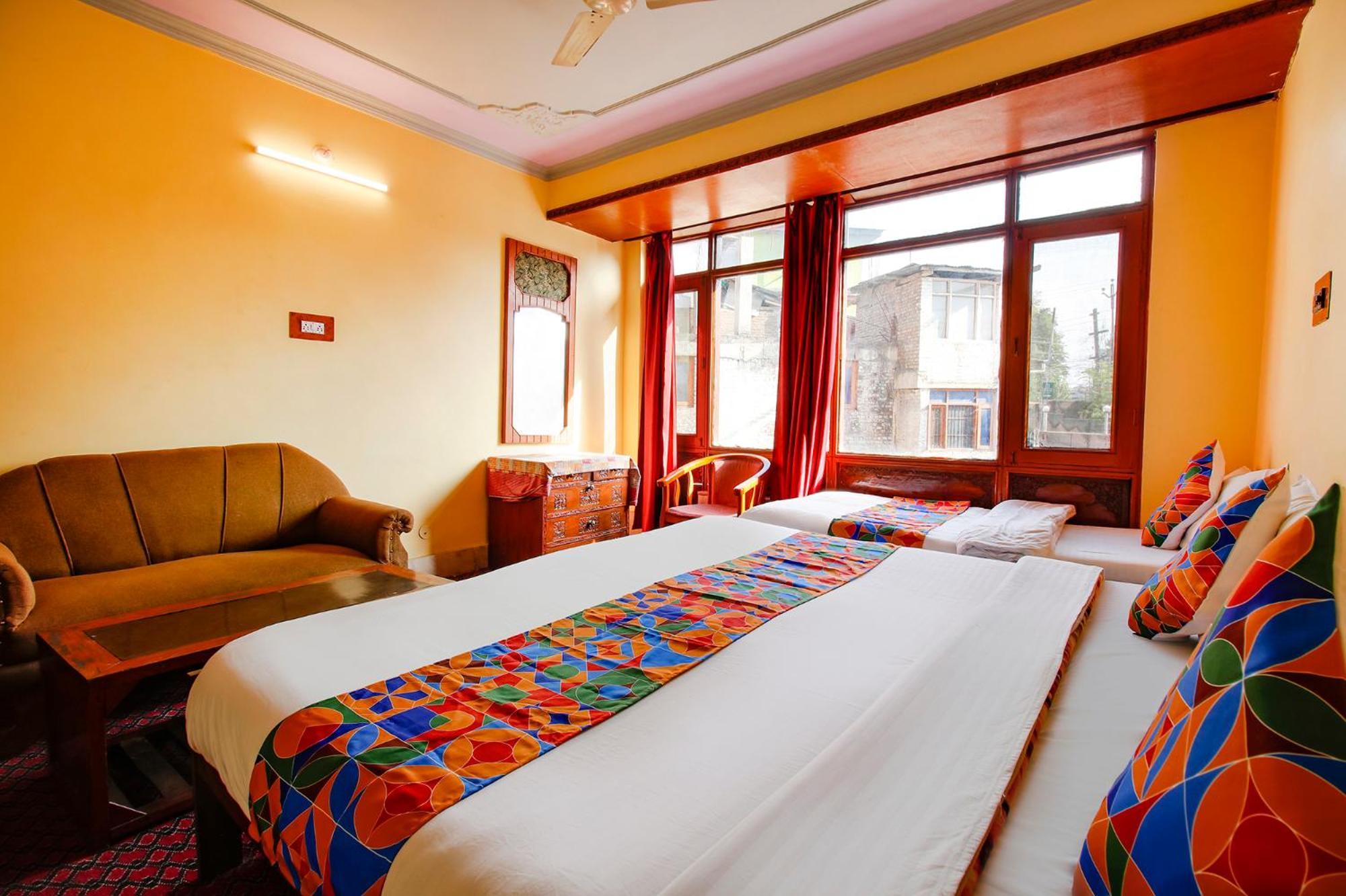 Fabhotel Kashmir Hilltown Durgjan Exterior photo