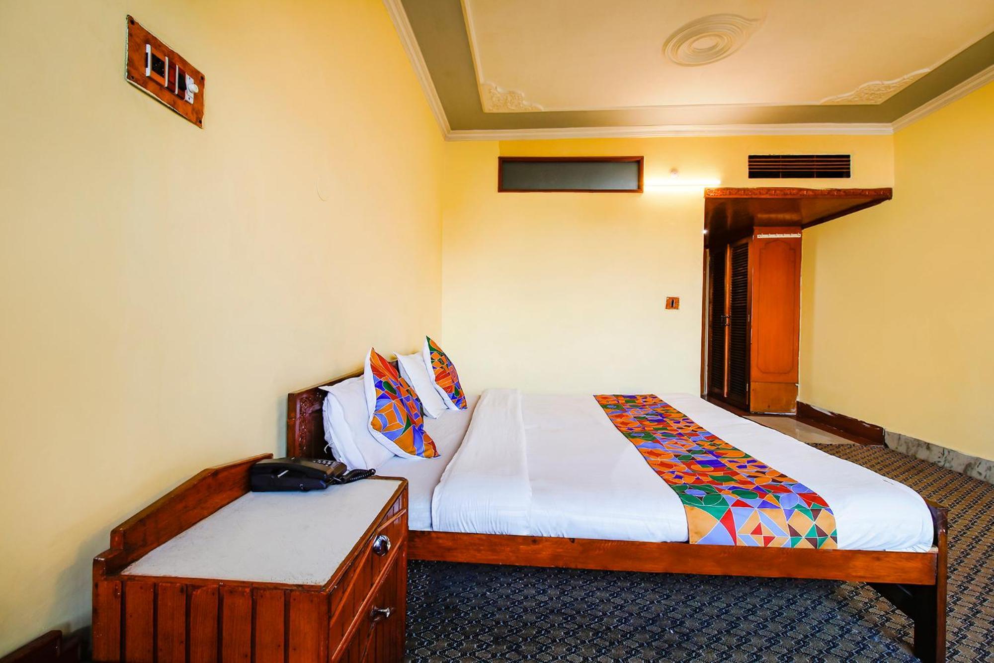 Fabhotel Kashmir Hilltown Durgjan Exterior photo