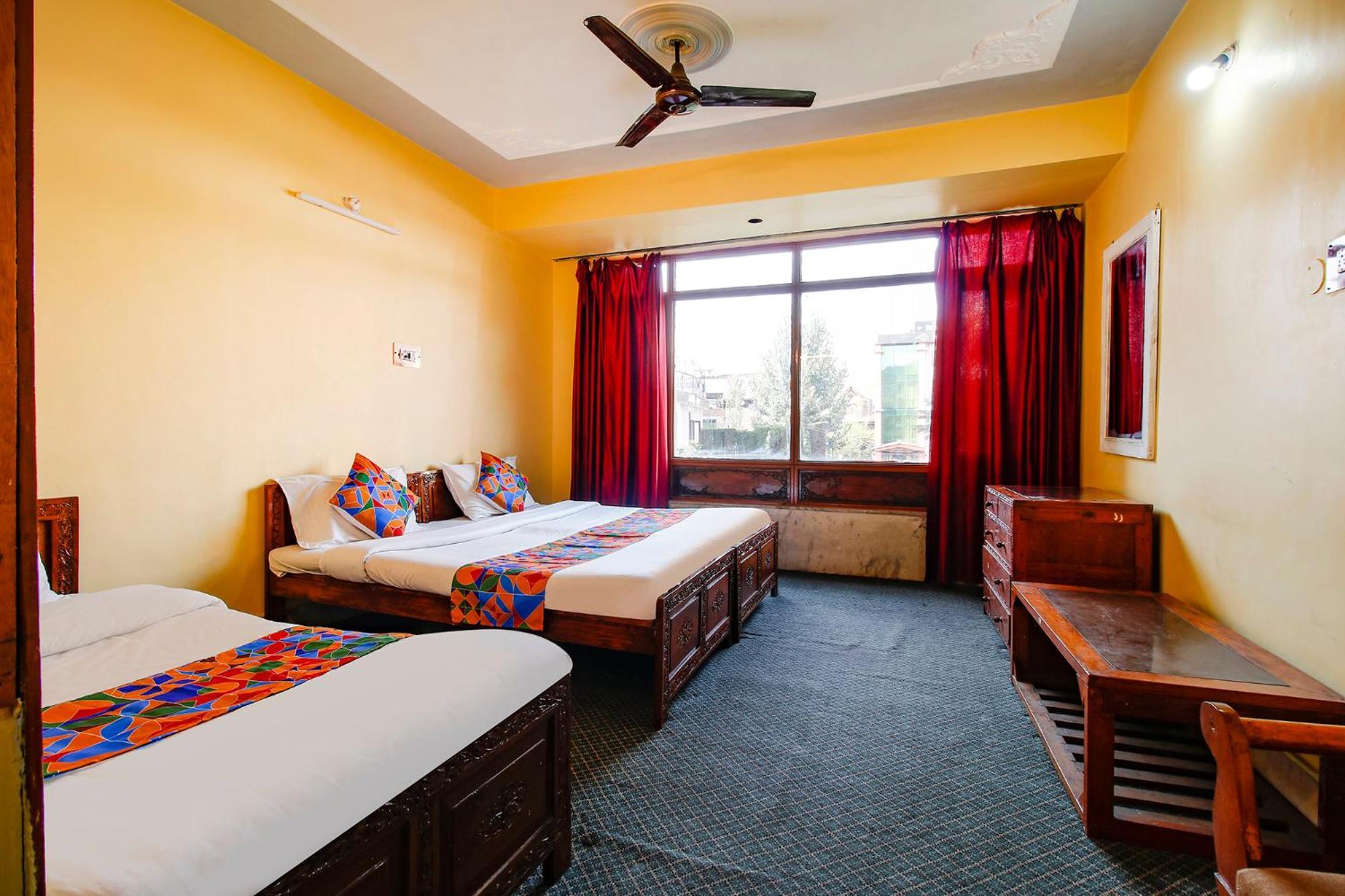 Fabhotel Kashmir Hilltown Durgjan Exterior photo